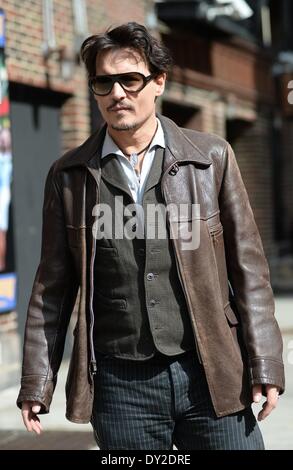 New York, NY, USA. 3ème apr 2014. Johnny Depp au talk show de comparution dans le Late Show with David Letterman - TUE, l'Ed Sullivan Theater, New York, NY Avril 3, 2014. Credit : Kristin Callahan/Everett Collection/Alamy Live News Banque D'Images