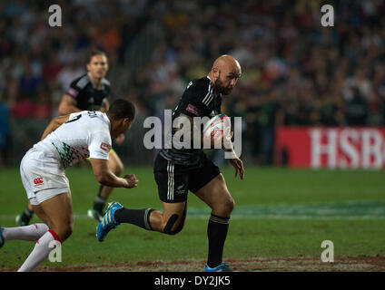 Hong Kong. 30Th Mar, 2014. DJ Forbes au la coupe finale - Jour 3 à Hong Kong Sevens 2014 - Hong Kong Stadium - CISR - Cathay Pacific/HSBC Sevens World Series La Nouvelle-Zélande a gagné la finale contre l'Angleterre par un score de 26-7 © Plus Sport Action/Alamy Live News Banque D'Images