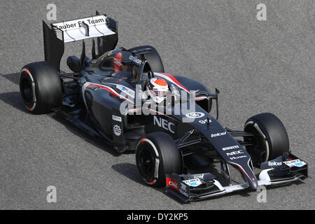 Bahreïn. Le 4 avril 2014. Adrian Sutil (GER) # 99, Sauber F1 Team - Championnat du Monde de Formule1 2014 - Rd03, Grand Prix de Bahreïn au Circuit International de Bahreïn, Sakhir, Bahreïn, vendredi 4 avril 2014 : dpa Crédit photo alliance/Alamy Live News Banque D'Images