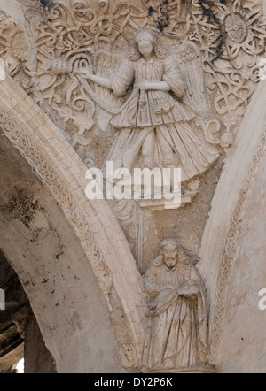 Décoration sur un pilier de la Catedral. La cathédrale a été construit en1670 et détruit par le tremblement de terre de 1773. Antigua Banque D'Images