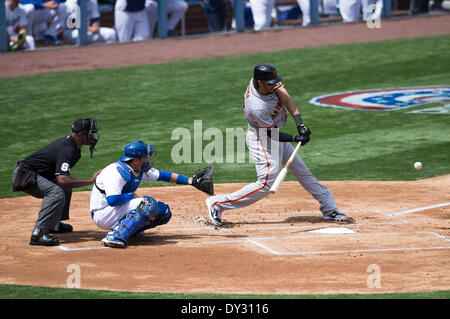 Los Angeles, CA, USA. 4ème apr 2014. 4 avril 2014 - Los Angeles, CA, États-Unis d'Amérique - voltigeur de gauche des Giants de San Francisco Michael Morse (38) en action au cours de la MLB match entre les Giants de San Francisco et Los Angeles Dodgers au stade Dodgers de Los Angeles, CA. Credit : csm/Alamy Live News Banque D'Images