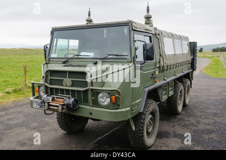 Pinzgauer 6x6 toutes roues motrices véhicule militaire Banque D'Images