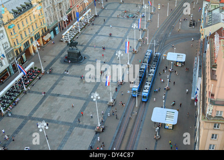 La place principale de Zagreb nommé Ban Jelacic Banque D'Images