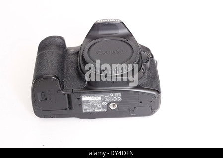 Canon 40D, un ancien appareil photo reflex numérique de qualité, vue de dessous Banque D'Images