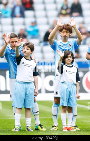 Munich, Allemagne. 6ème apr 2014. Yuya Osako (1860 Munchen) Football/soccer : deuxième match de Bundesliga entre TSV 1860 Munich 0-3 Karlsruher SC à l'Allianz Arena de Munich, Allemagne. Credit : D .Nakashima/AFLO/Alamy Live News Banque D'Images