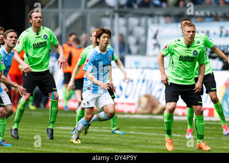 Munich, Allemagne. 6ème apr 2014. Yuya Osako (1860 Munchen) Football/soccer : deuxième match de Bundesliga entre TSV 1860 Munich 0-3 Karlsruher SC à l'Allianz Arena de Munich, Allemagne. Credit : D .Nakashima/AFLO/Alamy Live News Banque D'Images