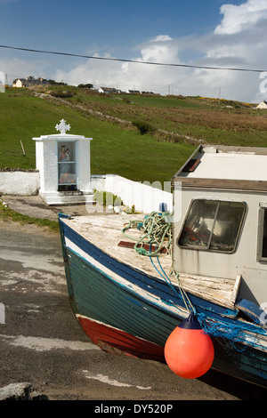 L'Irlande, Co Donegal, Gweedore, Meenaclady Harbour, lieu de culte catholique Banque D'Images