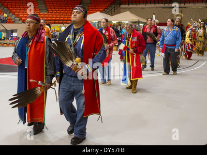 Participant à la grande entrée du pow-wow annuel tenu à Big Spring, Texas. Banque D'Images