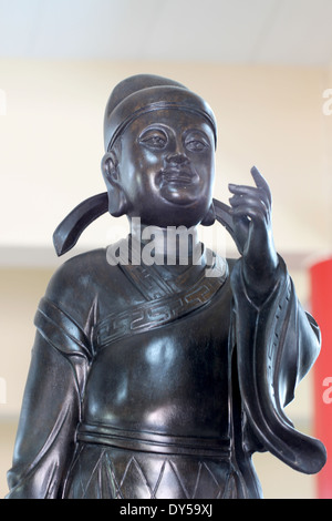 Déité noire des statues de la religion chinoise dans la région de temple. Banque D'Images