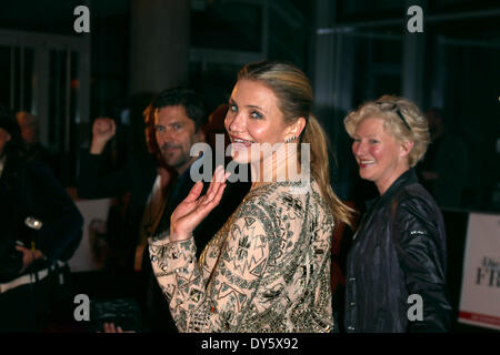 Munich, Allemagne. 07Th avr, 2014. L'actrice Cameron Diaz nous arrive pour la première allemande du film "l'autre femme' à Mathaeser Filmpalast à Munich, Allemagne, 07 avril 2014. Le film commence à diffuser dans les salles allemandes le 01 mai 2014. Photo : Hubert Boesl/DPA - AUCUN SERVICE DE FIL/KEIN BILDFUNK-/dpa/Alamy Live News Banque D'Images