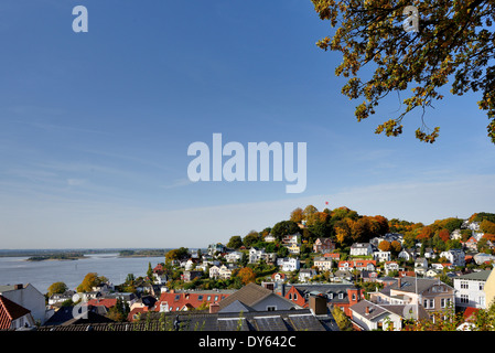 Vue de l'Elbe avec stair-district de Blankenese, Hambourg, Allemagne du Nord, Allemagne Banque D'Images