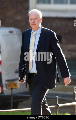 London, UK . Le 08 Avr, 2014. Secrétaire de la Justice Chris Grayling arrive à Downing Street pour une réunion du Cabinet, le vendredi 8 avril 2014. Credit : Heloise/Alamy Live News Banque D'Images