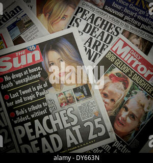Londres, Royaume-Uni. 8 avril 2014. La mort de Peaches Geldof, tel qu'indiqué sur la première page des tabloïds britanniques Pêches Geldof's last tweet avant qu'elle a été retrouvé mort à son domicile à Wrotham, Kent hier. Credit : Lenscap/Alamy Live News Banque D'Images