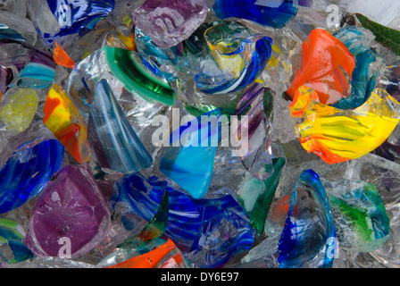 Les tessons de verre float, L. Jennifer Sears Glass Art Studio, Lincoln City, Oregon Banque D'Images