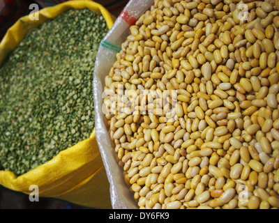 L'alimentation du marché de plein air Banque D'Images