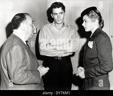 Alfred Hitchcock, Gregory Peck et Ingrid Bergman actrice acteur directeur photo de tournage de 'Spellbound' Banque D'Images