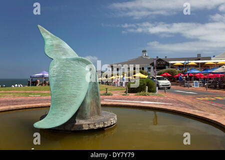 Fontaine avec whale rorqual, Hermanus, Western Cape, Afrique du Sud Banque D'Images