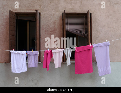 Sur la ligne de lavage, Venise, Italie Banque D'Images