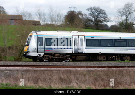 Chiltern Railways Class 168 train à la vitesse, Hatton North Junction, dans le Warwickshire, Royaume-Uni Banque D'Images