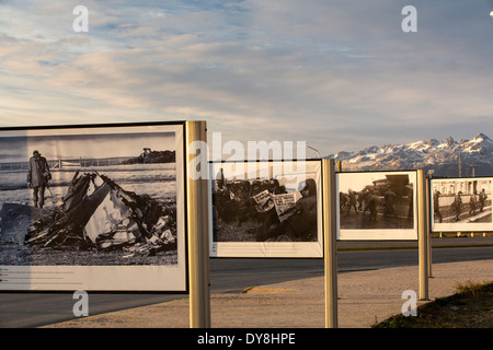 Un monument commémoratif de guerre photographique pour les soldats argentins tombés du conflit des Falklands à Ushuaia, Argentine, Amérique du Sud. Banque D'Images