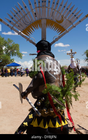 White Mountain Apache danseurs de la Couronne à l'Utah Navajo aîné juste Fest. Banque D'Images