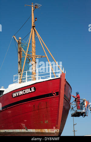 Fraserburgh, Fraserburgh harbour,Ecosse de l'agriculture et de la pêche. Les travailleurs migrants d'Europe de l'est chercher un emploi et un nouveau départ, et sont prêts à faire l'emploi de la population locale ne sera pas, dans l'équipage des bateaux et travaillent dans des usines de poisson. Chef de l'exécutif de l'Association de fruits de mer écossais John Cox a dit : "Sans la d'autres ethnies, nous aurions une plus grande capacité de traitement du problème tout le poisson qu'on a atterri. Le problème dans le nord-est est l'huile et de l'énergie attire tous les main-d'œuvre locale. Crédit : Studio9/Alamy Live News Banque D'Images