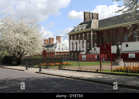 L'extérieur du Royal Hospital Chelsea London UK Avril 2014 Banque D'Images