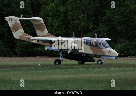 North American Rockwell OV-10 Bronco à l'air show de La Ferté Alais Banque D'Images