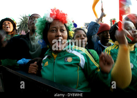 Fans par centaines s'est avéré pour les Bafana Bafana dernier match de la Coupe du monde 2010 contre la France le 22 juin 2010 dans le Ne Banque D'Images