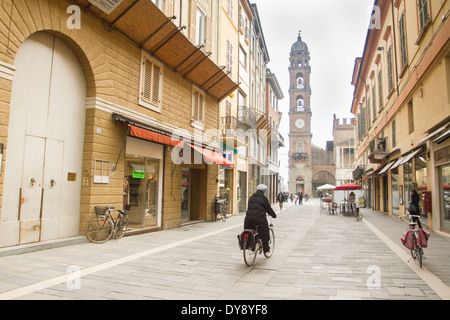 Rues de Faenza, Emilie Romagne, Italie Banque D'Images