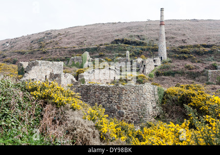 Kenidjack, une ancienne mine d'étain de Cornouailles et de l'arsenic, Cornwall, England, UK Banque D'Images