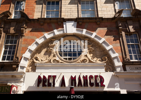 Royaume-uni, Angleterre, Norwich, Norfolk, Gentlemans Marche, Pret a manger signe sur bâtiment édouardien Banque D'Images