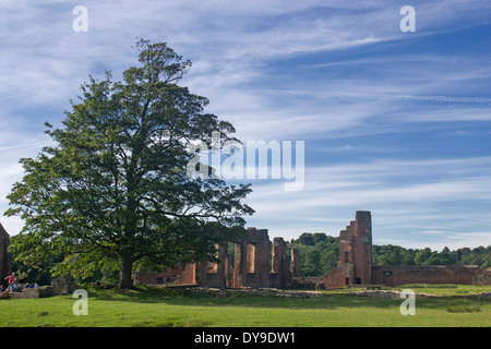 Ruines d'une maison Tudor dans les motifs de Bradgate Park, Leicestershire Banque D'Images