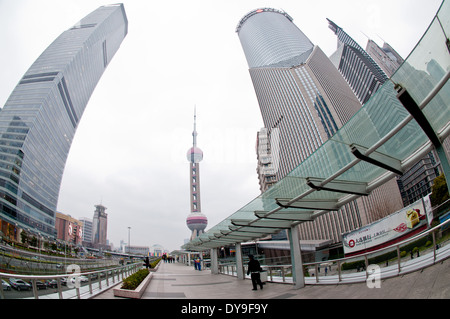 Shanghai International Finance Centre Tour Nord, l'Oriental Pearl TV Tower & Radio et la Banque de Chine dans le district de Pudong Banque D'Images