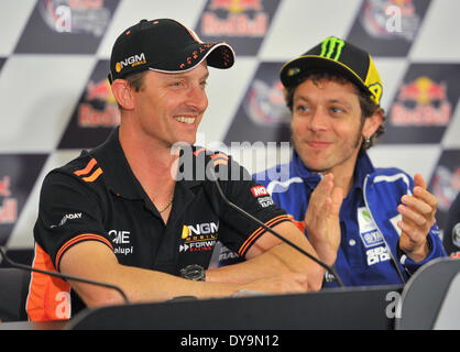 Austin, Texas, États-Unis. 10 avr, 2014. Moto GP racer américain Colin EDWARDS inopinée annonce sa retraite du sport lors d'une conférence de presse avant le Red Bull Grand Prix of the Americas à Austin, Texas. À la recherche sur est concurrent Valentino Rossi de l'Italie. Crédit : Robin Jerstad/ZUMAPRESS.com/Alamy Live News Banque D'Images