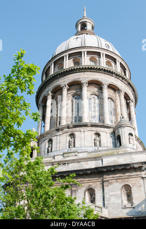 France, Boulogne. Le dôme de la Basilique de Notre-Dame de Boulogne-sur-Mer est le plus grand d'Europe après St Pierre de Rome. Banque D'Images