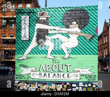 Murale sur l'action féministe dans le Northern Quarter, à Manchester, Angleterre, RU Banque D'Images