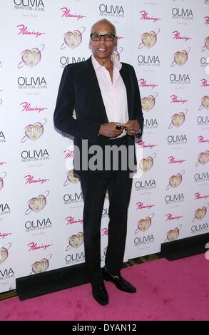 Las Vegas, NV, USA. Apr 11, 2014. Arrivées à RuPaul pour Inauguration d'Olivia Newton John's les nuits d'été, Flamingo Las Vegas Hotel and Casino, Las Vegas, NV le 11 avril 2014. Credit : James Atoa/Everett Collection/Alamy Live News Banque D'Images