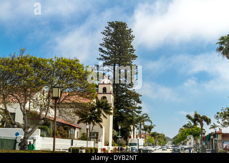 Mission San Buenaventura et le centre-ville de Ventura en Californie Banque D'Images