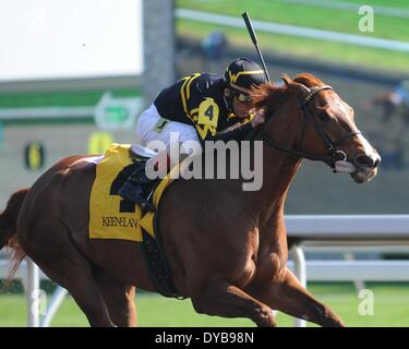 Lexington, Kentucky, USA. Apr 12, 2014. Avril 12, 2014 : Judy la beauté et jockey John Velazquez gagner le G1 Madison S. à Keeneland pour propriétaire et entraîneur Wesley Ward.Jessica Morgan/ESW/CSM/Alamy Live News Banque D'Images