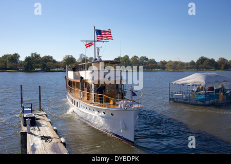 Le Sequoia, Yacht présidentiel des États-Unis jusqu'à l'Administration Carter et maintenant dans la propriété privée, à Washington DC. Banque D'Images