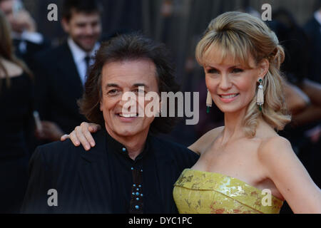 Londres, ANGLETERRE - 13 avril : Leigh Zimmerman assiste à la Laurence Olivier Awards au Royal Opera House le 13 avril 2014 à Londres, en Angleterre. Credit : Voir Li/Alamy Live News Banque D'Images