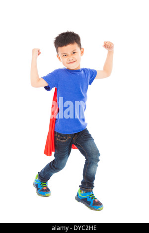 Smiling super héros pour enfants lever les bras sur white Banque D'Images