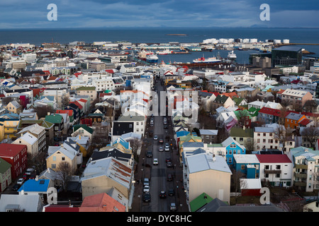 Donnant sur Reykjavik du haut d Hallgrímskirja Banque D'Images