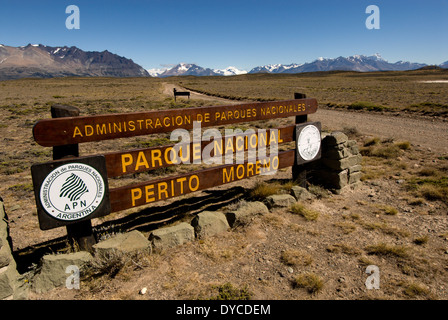 Panneau d'entrée au Parc National Perito Moreno, dans le sud de la Patagonie andine, Santa Cruz, Argentine Banque D'Images