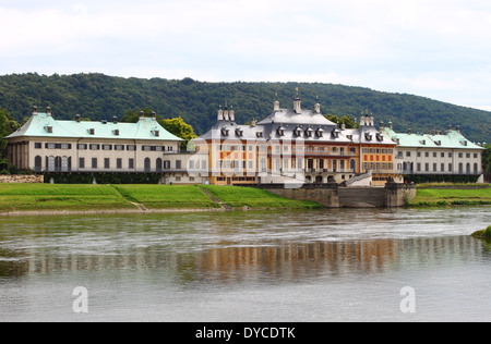 Vue paysage de château de Pillnitz, Dresde (Allemagne) Banque D'Images