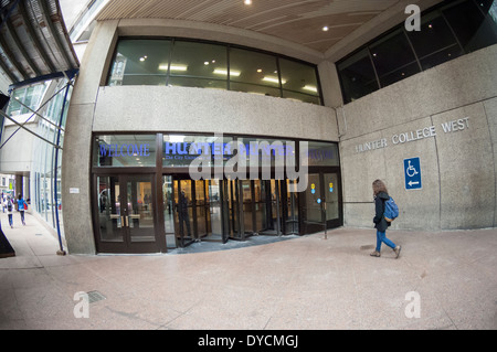 Le campus du Hunter College de la City University of New York le vendredi 11 avril 2014. (© Richard B. Levine) Banque D'Images