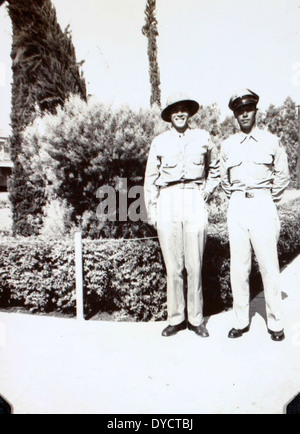 Cette image de l'album Perdomo montre Oscar Perdomo, un pilote as du 464th Fighter Squadron, 507th Fighter Group pendant la seconde Guerre mondiale. Perdomo a été récompensé pour son habileté dans le combat aérien, contribuant à la victoire alliée. Banque D'Images