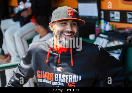 20 avril 2013 : San Francisco Giants relief pitcher Sergio Romo (54) avant la MLB baseball match entre les Rockies du Colorado et les Giants de San Francisco à AT&T Park à San Francisco CA. Les géants vaincus les Rocheuses 5-4. Damon Tarver/Cal Sport Media Banque D'Images