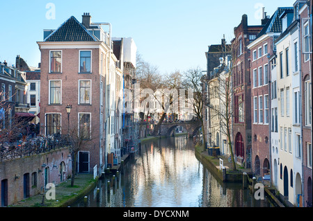 Des canaux en vieille ville d'Utrecht dans la journée. Pays-bas Banque D'Images